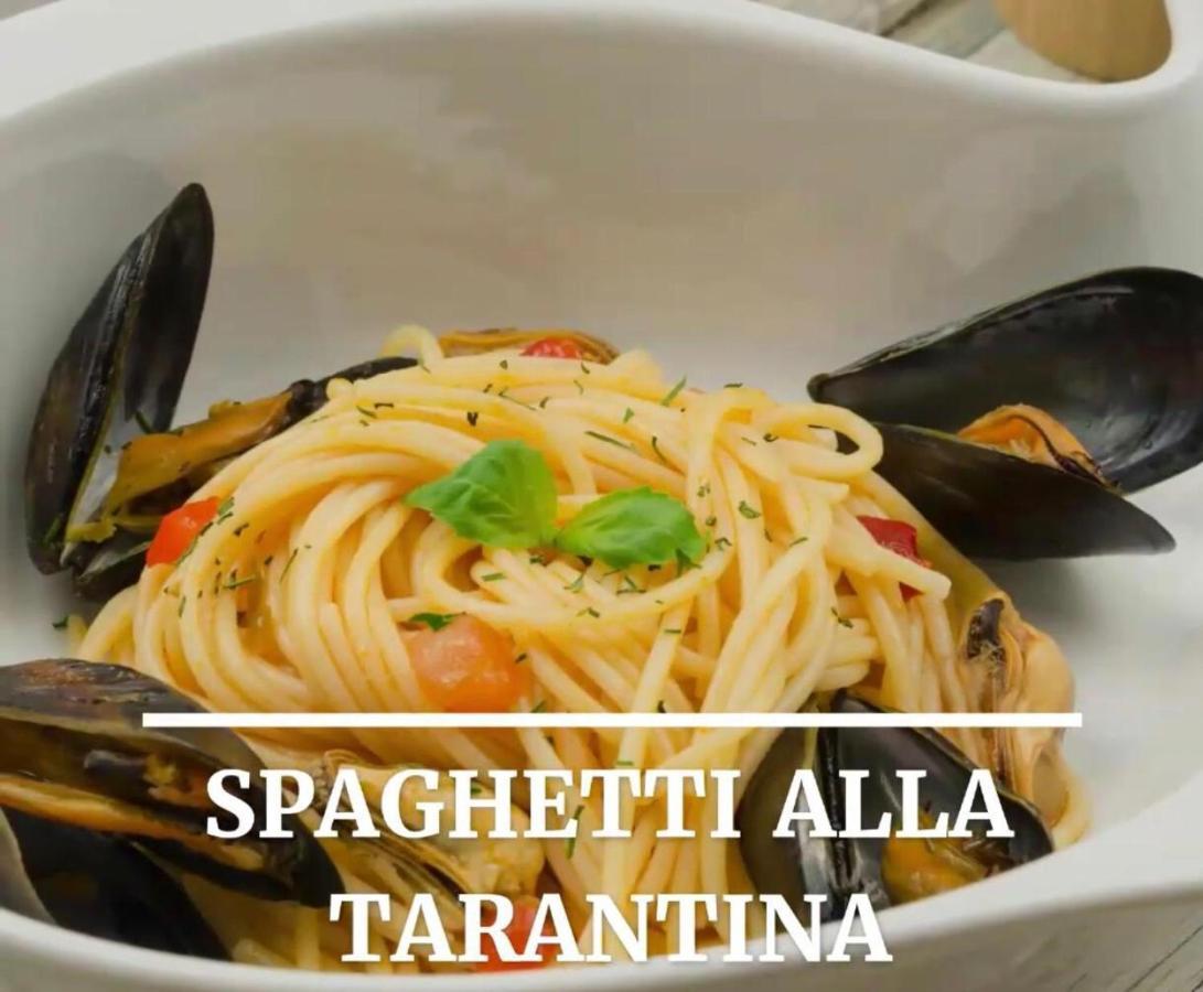 Mo' Affittacamere-Tavola Calda-Caffetteria Monteiasi Exterior foto
